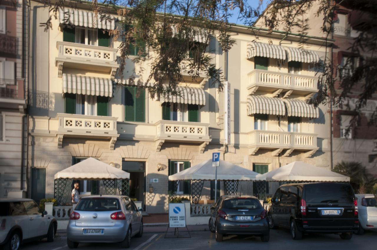 Hotel Valdinievole Лидо-ди-Камайоре Экстерьер фото