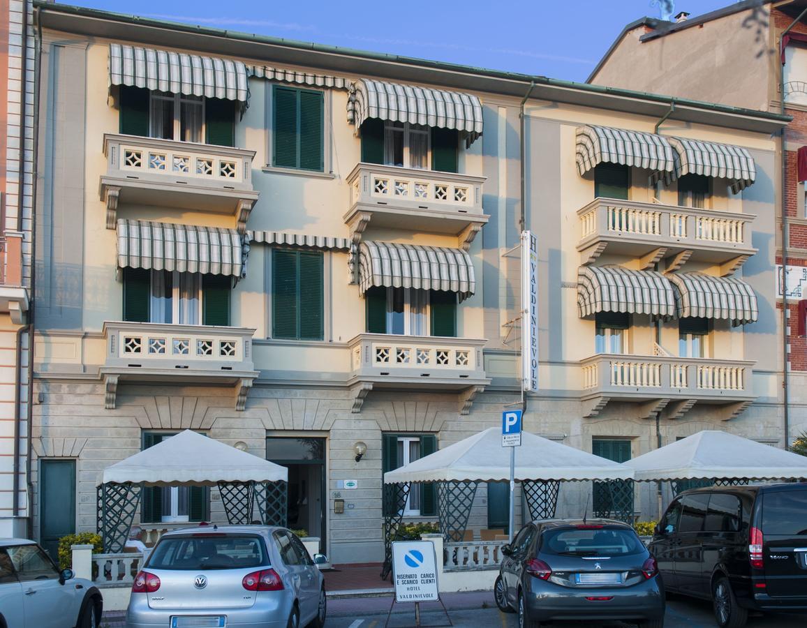 Hotel Valdinievole Лидо-ди-Камайоре Экстерьер фото